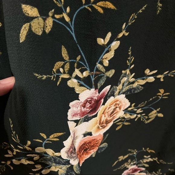 Jodifl Hunter Green Floral Dress - Picture 2 of 6